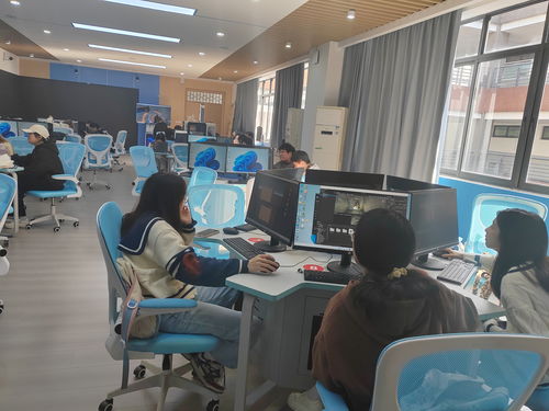 虛擬現(xiàn)實教學實訓中心啟用 引領(lǐng)軟件開發(fā)教學改革新模式